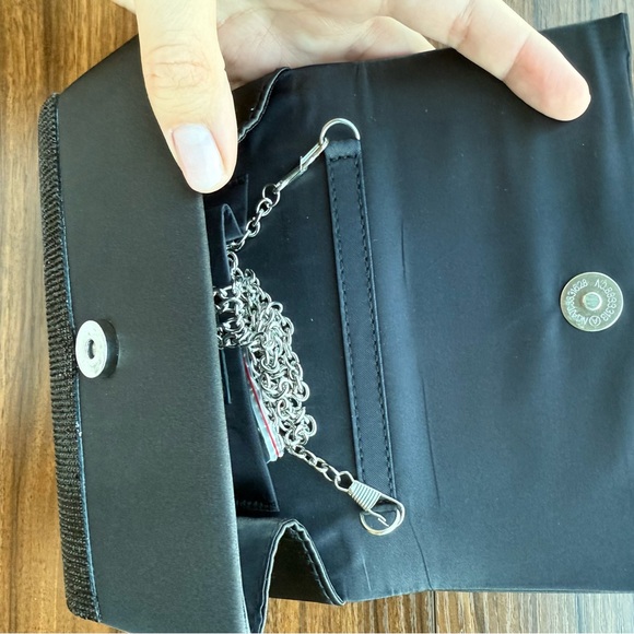 ✨ Black crystal evening handbag with chain ✨ - Picture 7 of 7